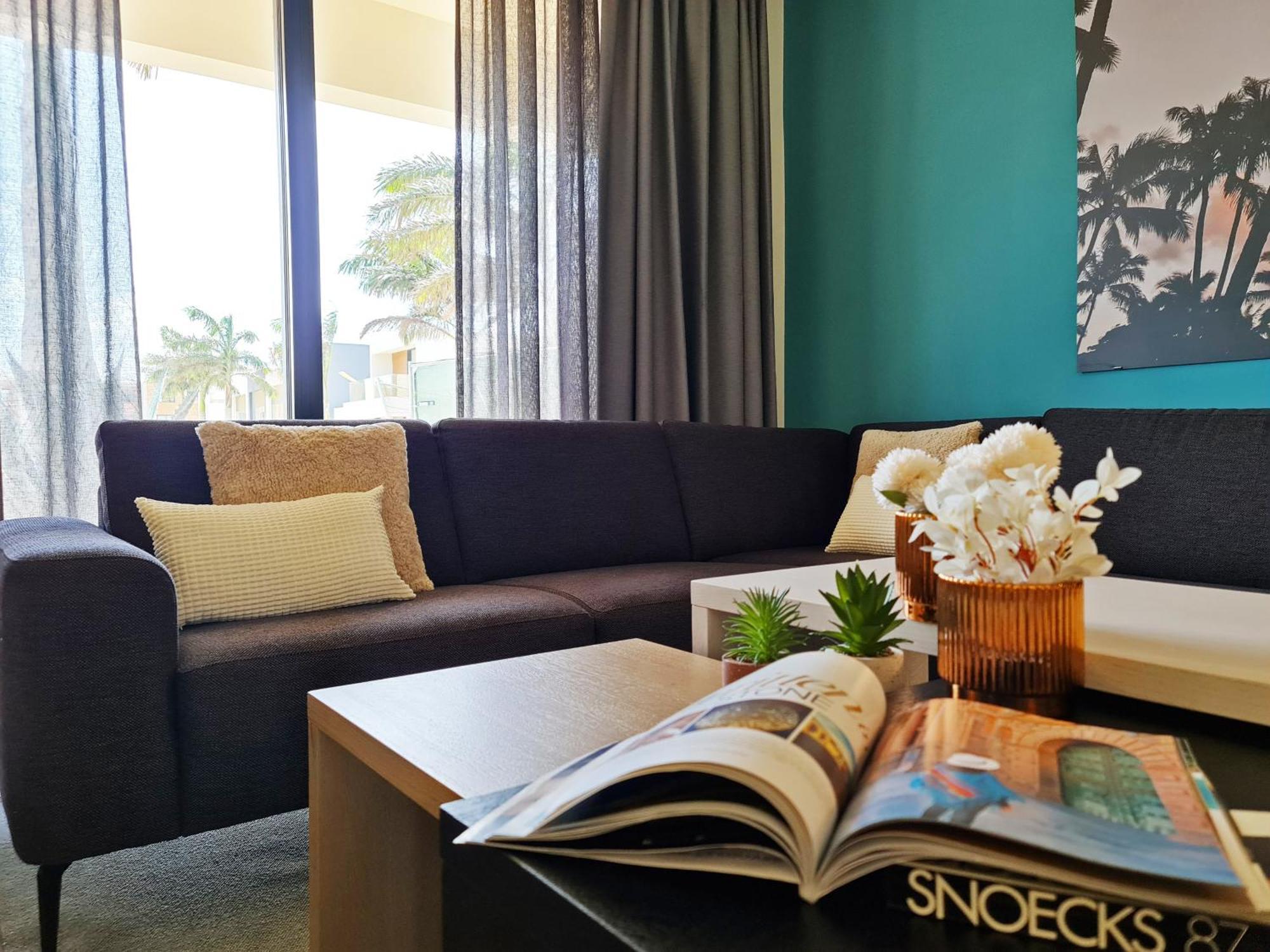 Tuscany Residence Aruba Palm Beach Exterior photo