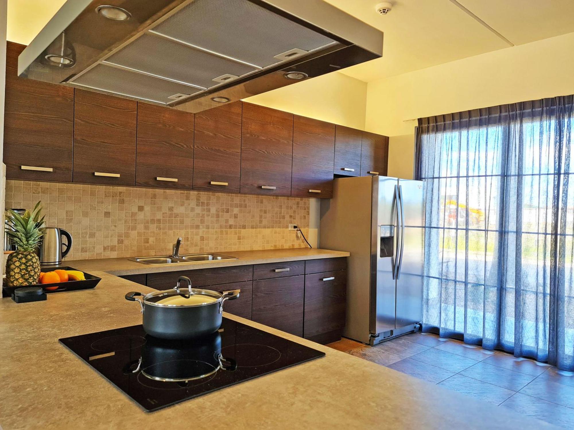 Tuscany Residence Aruba Palm Beach Exterior photo
